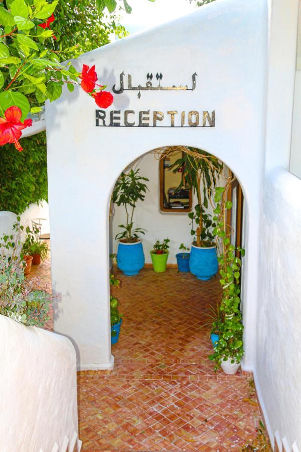 Hotel Mandy Tetouan Bagian luar foto