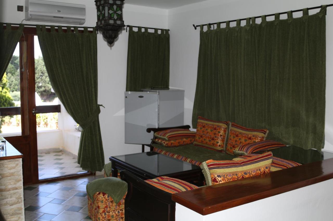 Hotel Mandy Tetouan Bagian luar foto