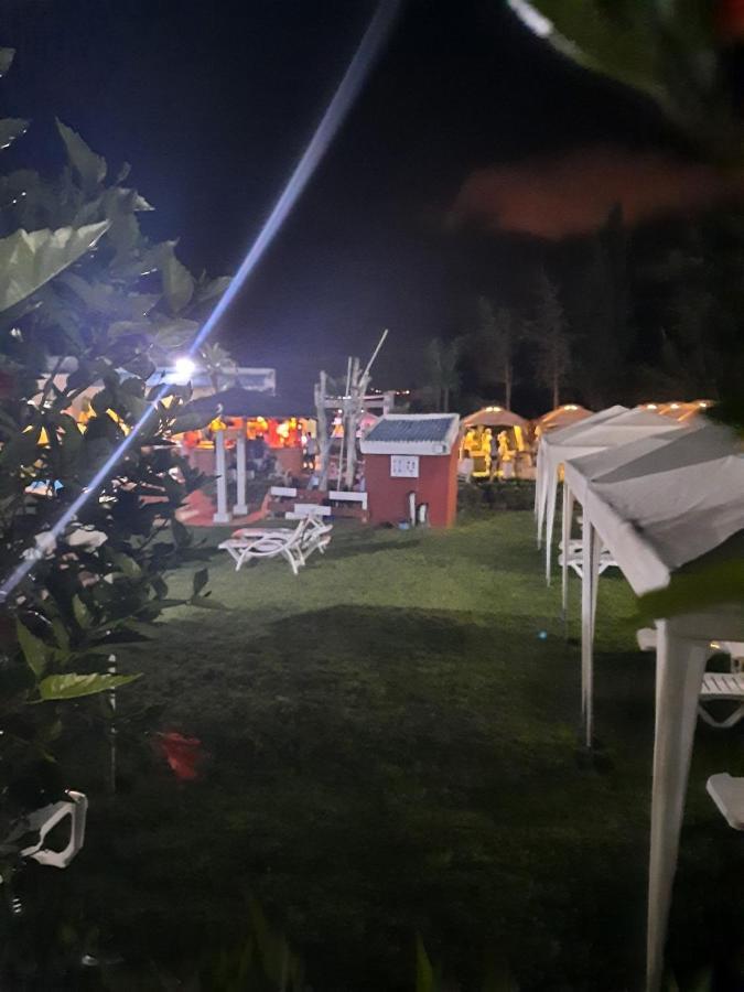 Hotel Mandy Tetouan Bagian luar foto