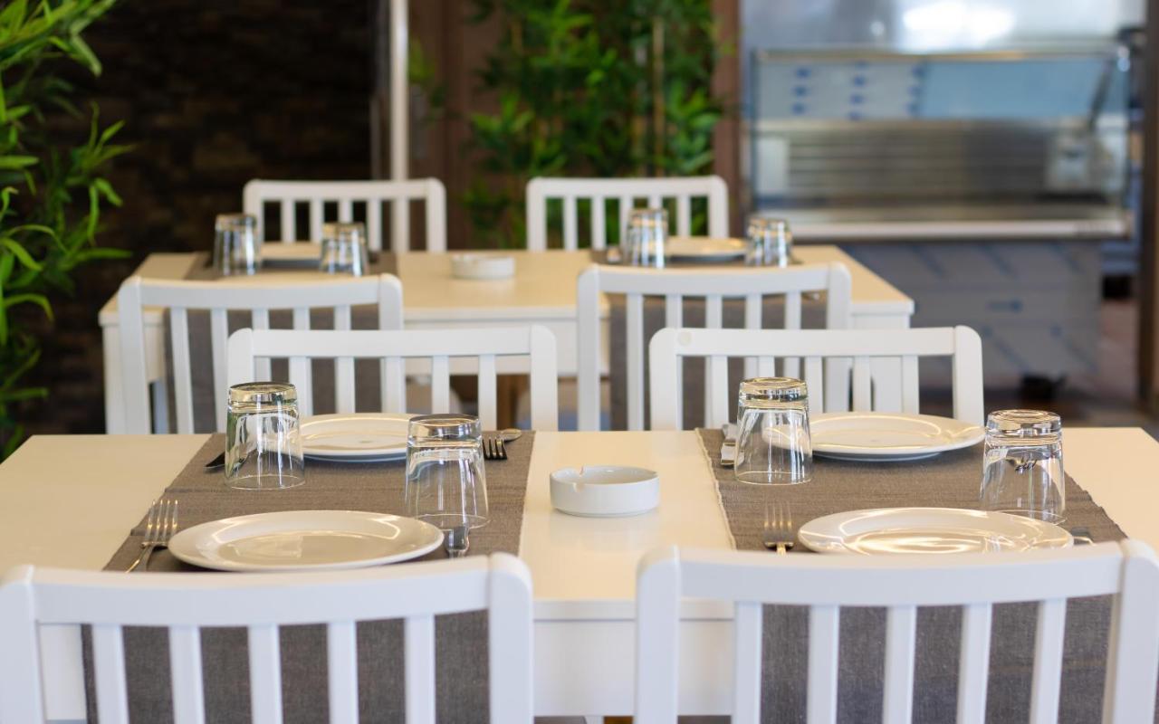 Hotel Mandy Tetouan Bagian luar foto